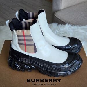 Burberry GH3 Rubber Ankel Boots